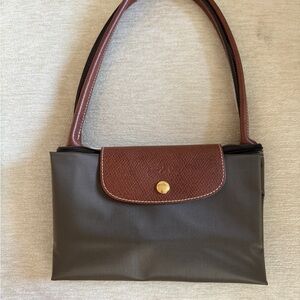 Long handle large nylon tote